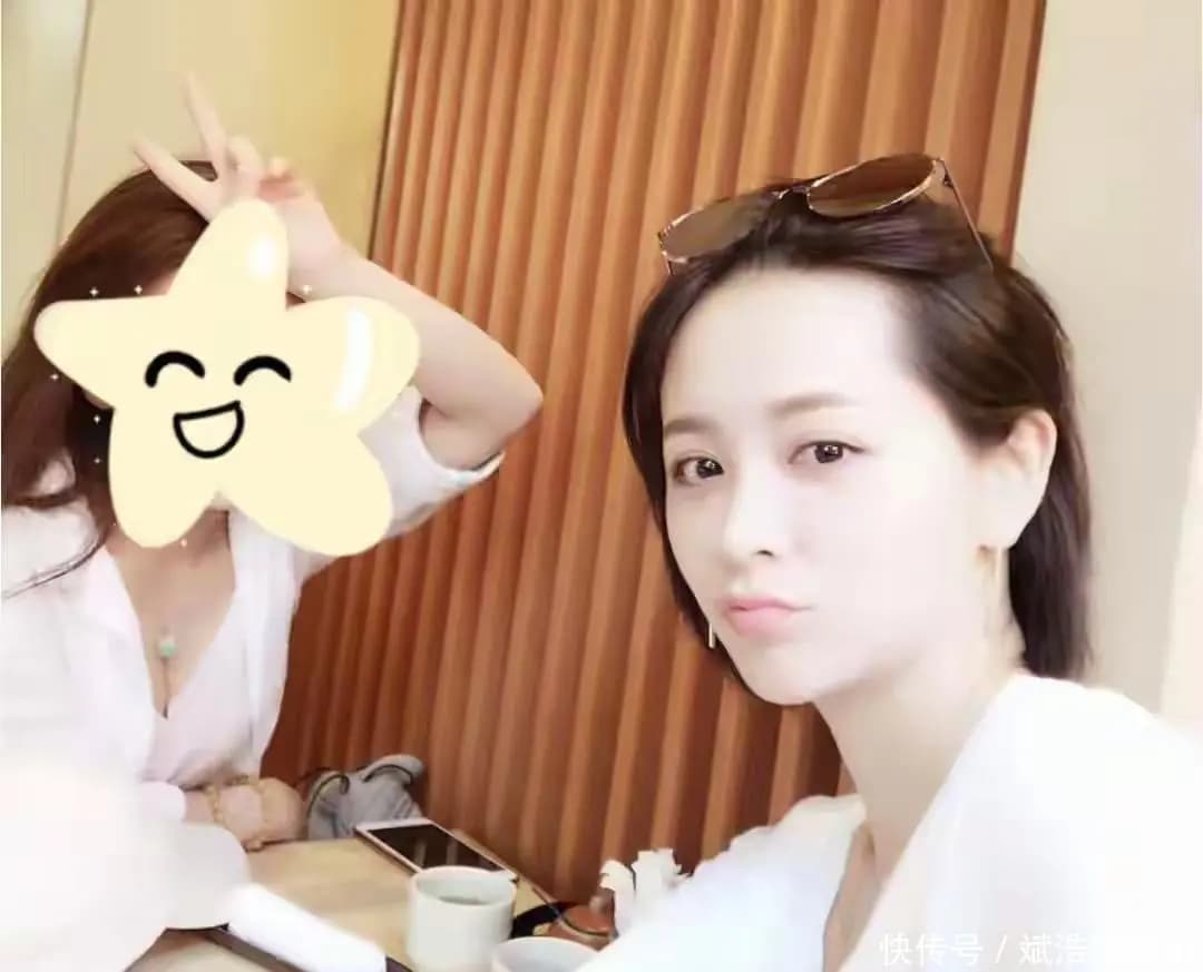 邓莎独自带孩子过生日路行缺席