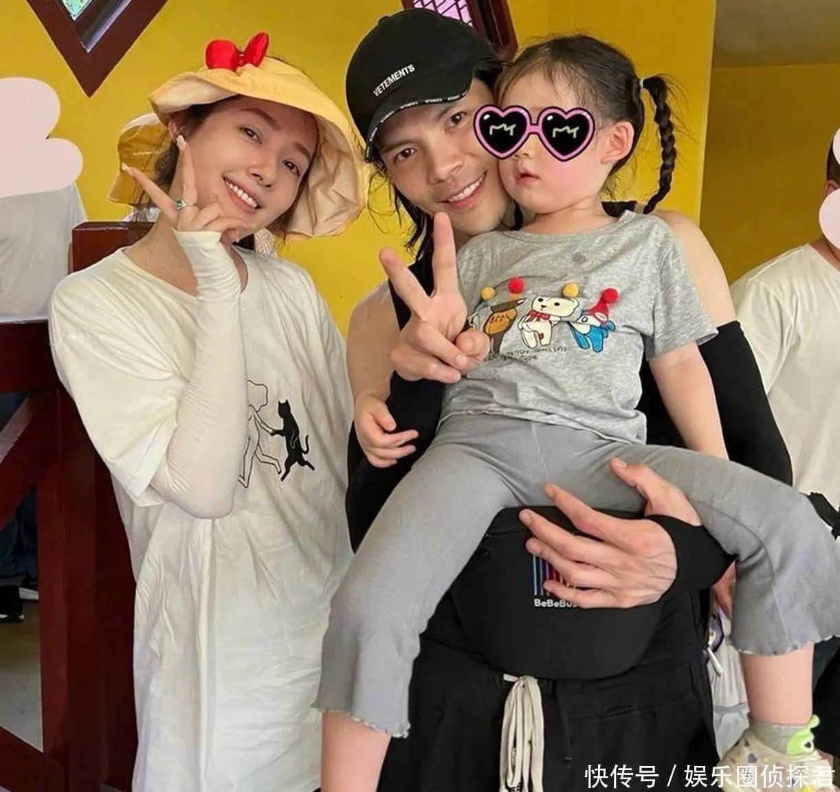 象征豪门生活复杂性的概念图片