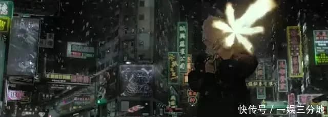 探讨电影从2017年开拍至2025年上映的漫长跨度及现实意义