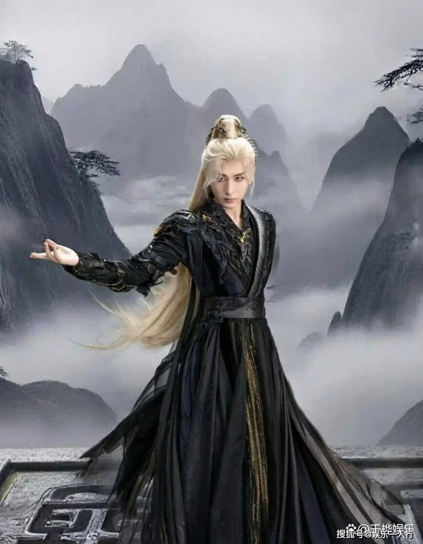 王权富贵与清瞳在雪地中的深情互动画面