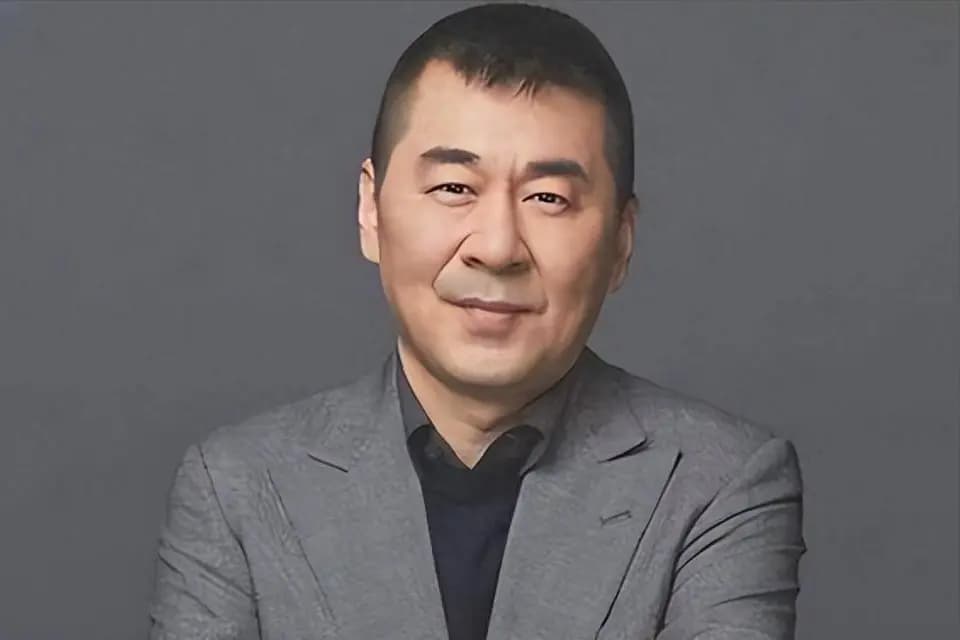 吴越在电视剧《我的前半生》中饰演凌玲的剧照