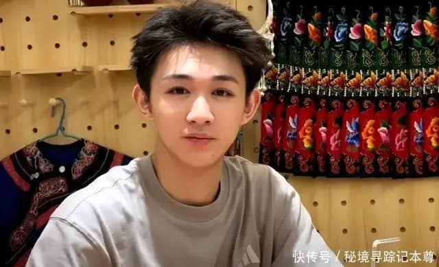 372元和私照威胁成为荣梓杉身上洗不掉的标签