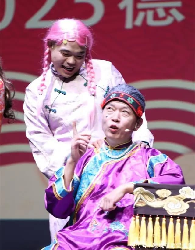 相声大会演员阵容主要由倒二和攒底角色组成