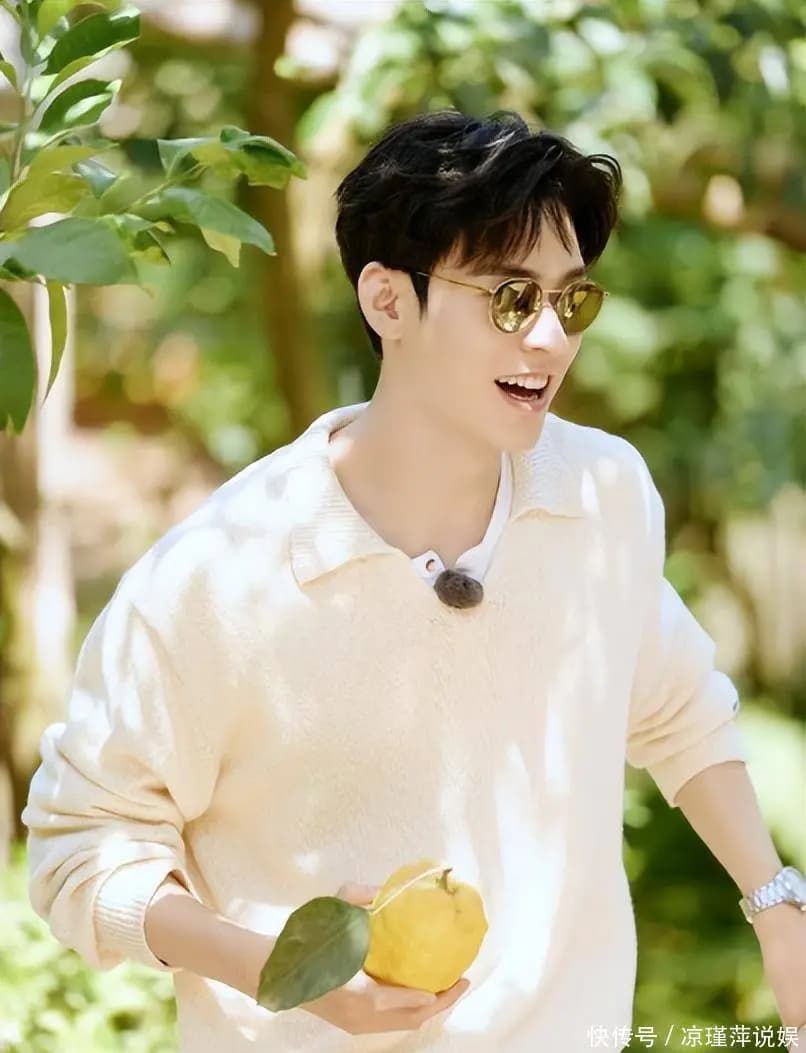 龚俊在地球超新鲜中化身调皮魔丸,搞怪互动无包袱