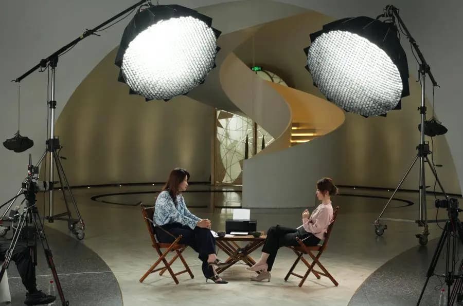 节目嘉宾企业名录,包括竞天公诚、洁丽雅等知名公司