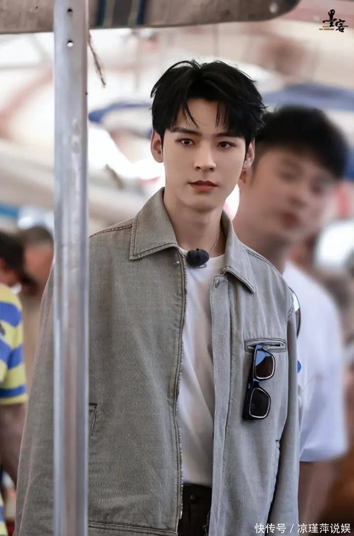 龚俊释放活泼天性,展现真实自我