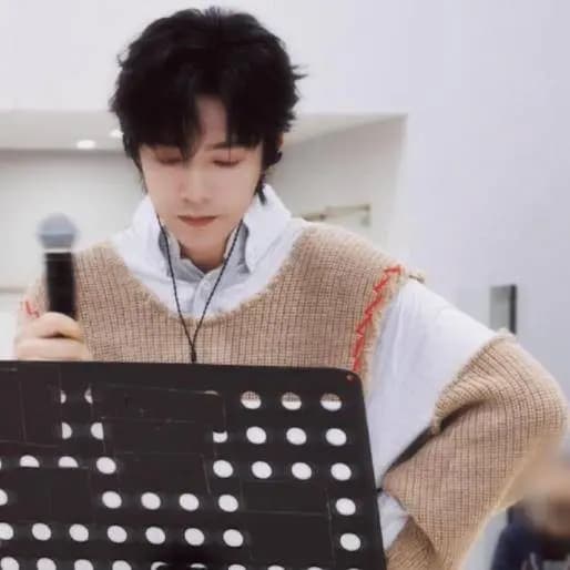 刘宇宁直播演唱BIGBANG歌曲《IF YOU》的精彩瞬间