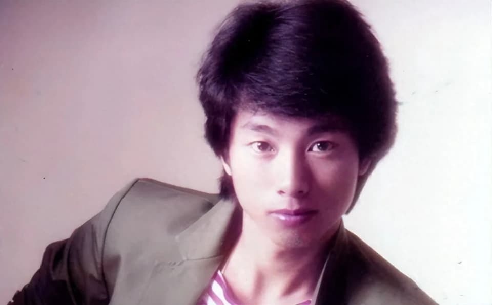 曹西平生前综艺节目画面