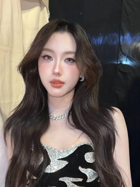 4EVE女团成员Ah-Eye Korranid舞台魅力