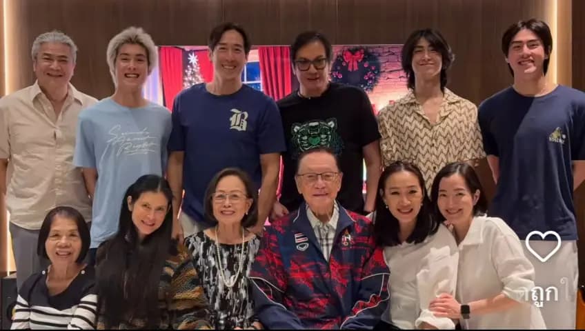 泰星J Jetrin家中新年聚会,全家其乐融融