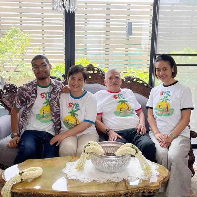 深受演艺圈敬重的Mom Bie