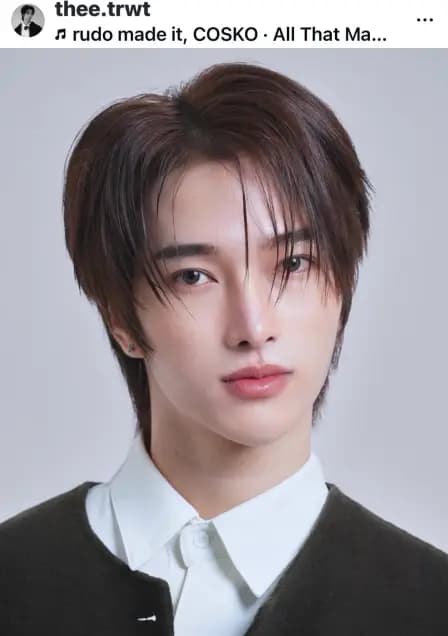 Thee Theerawat 全身造型