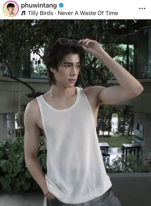 网友建议Phuwin换新车的幽默评论