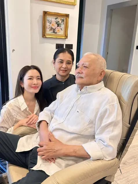 Mom Bie在电影活动现场