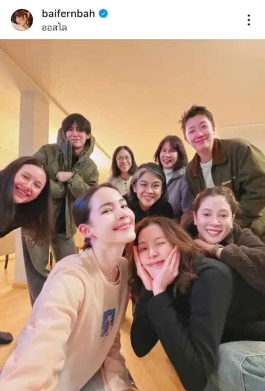 Baifern和Yaya在挪威度过美好时光的合影