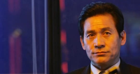 安圣基演艺生涯经典角色剧照与获奖时刻